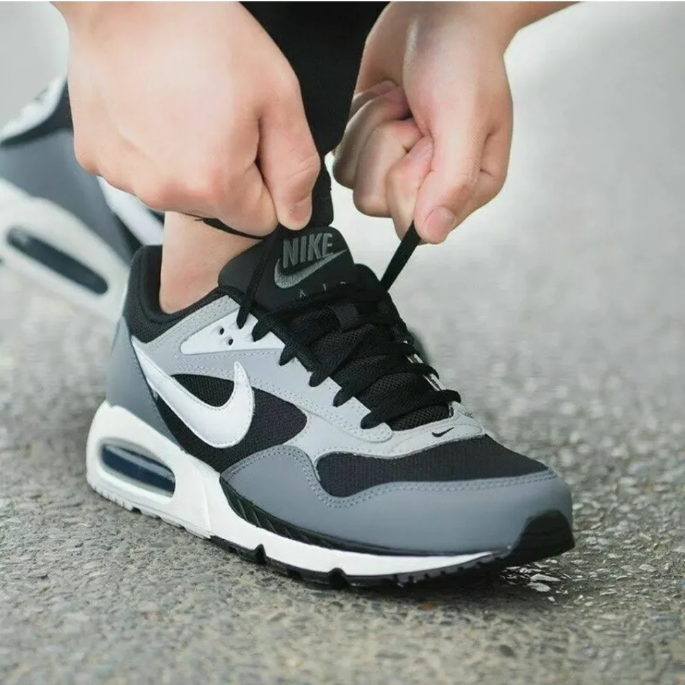Nike Men's sneakers - Picture 6 of 12